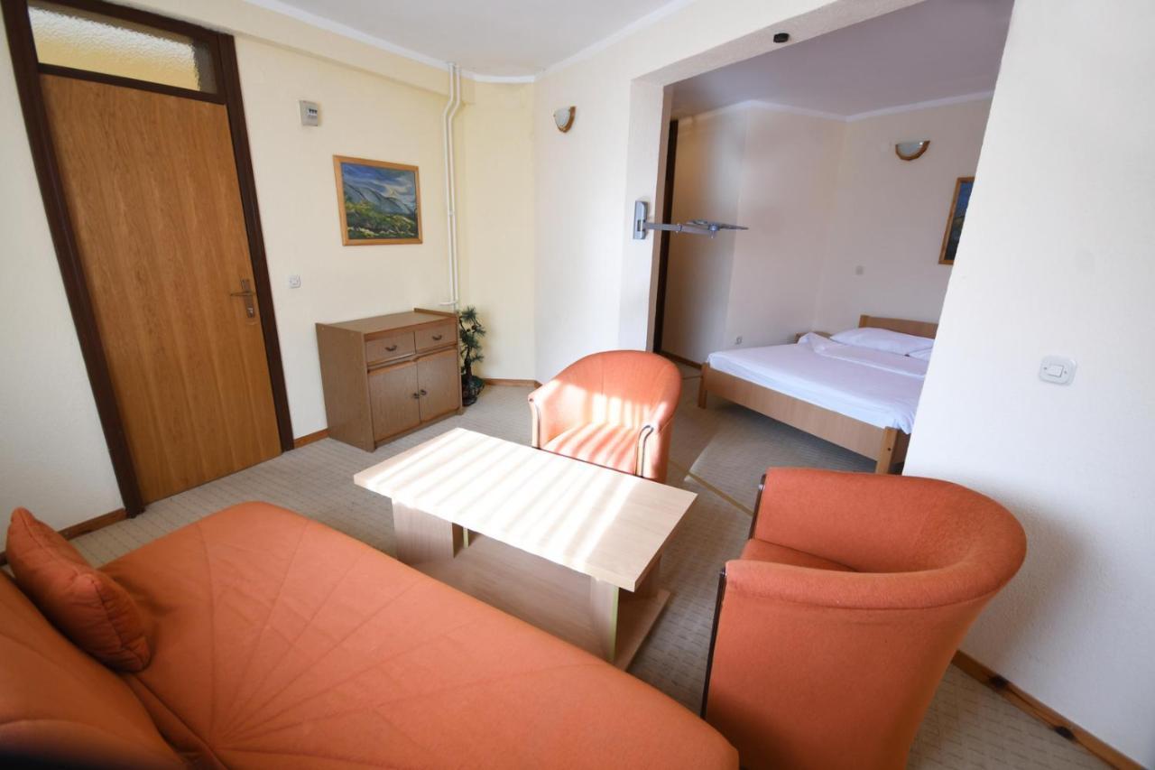 Mladost Hotel Tjentiste